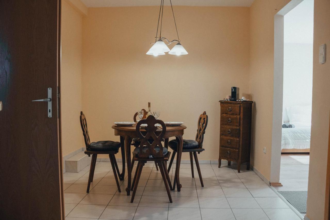 Casa Galliera - Apartment Кестели Екстериор снимка